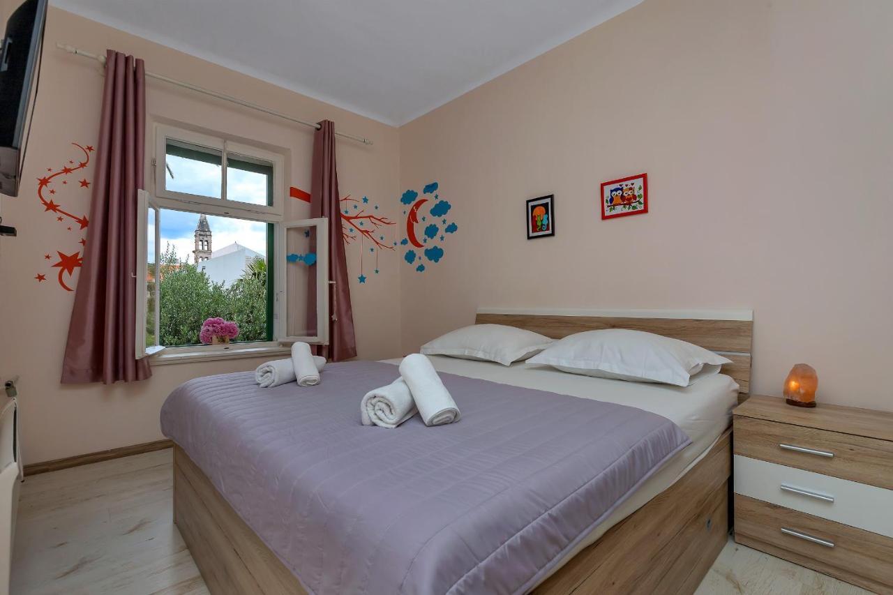 Apartman Montana, Town Centre Макарска Екстериор снимка