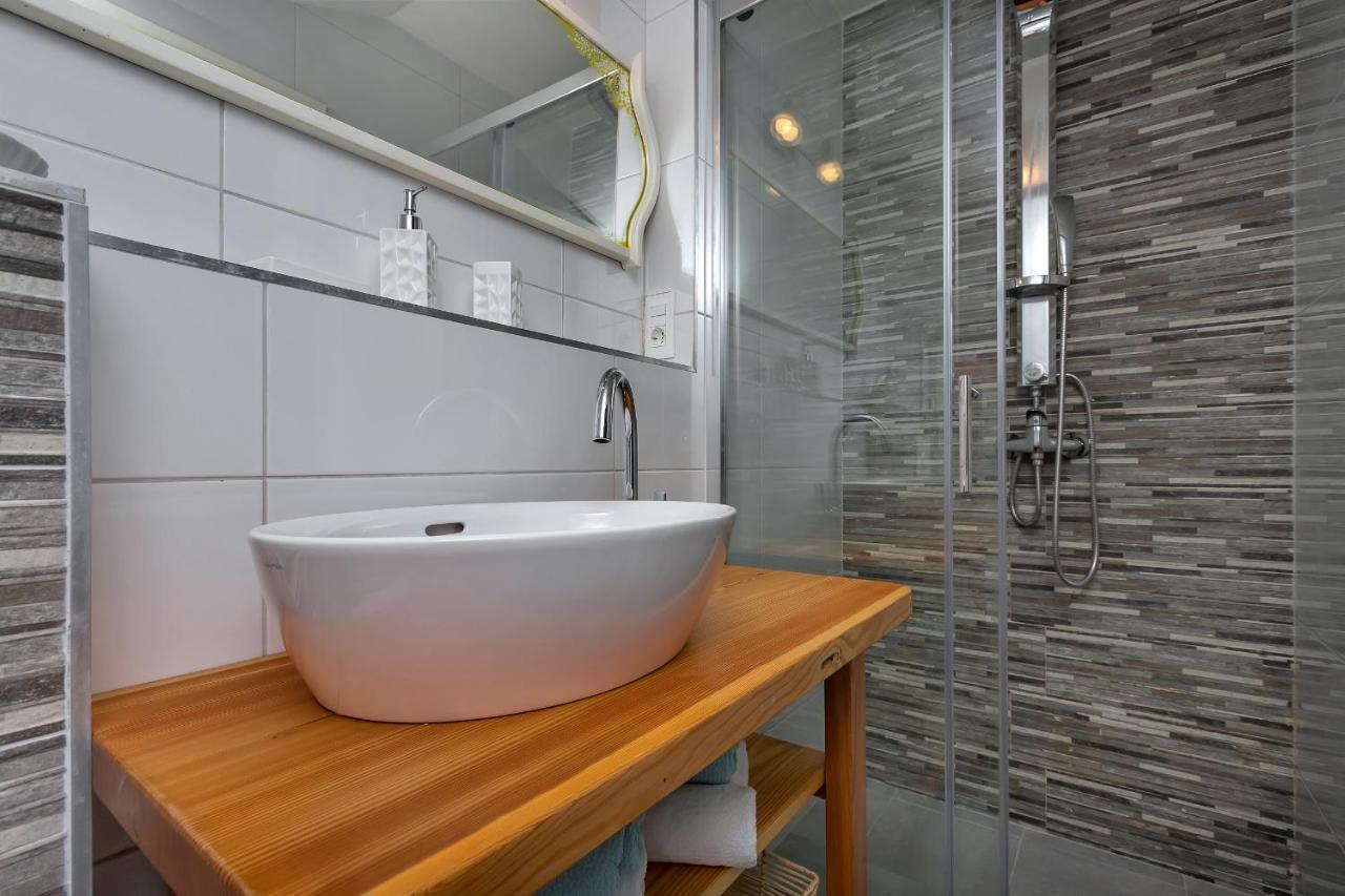 Apartman Montana, Town Centre Макарска Екстериор снимка