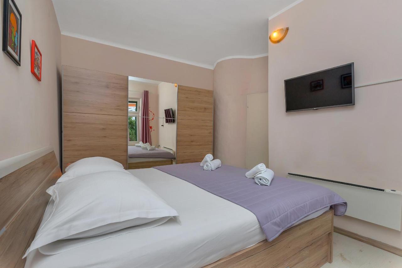 Apartman Montana, Town Centre Макарска Екстериор снимка