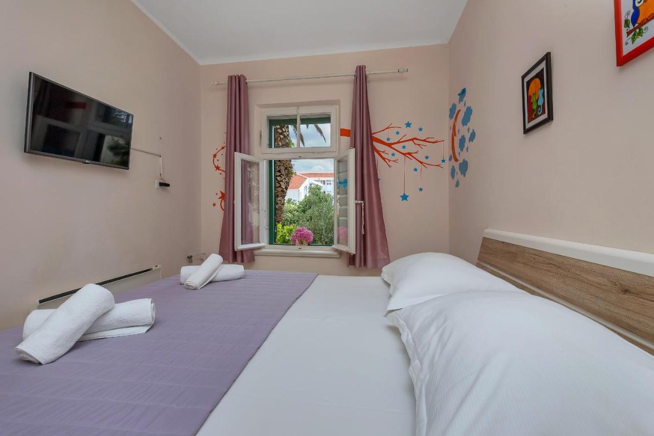 Apartman Montana, Town Centre Макарска Екстериор снимка