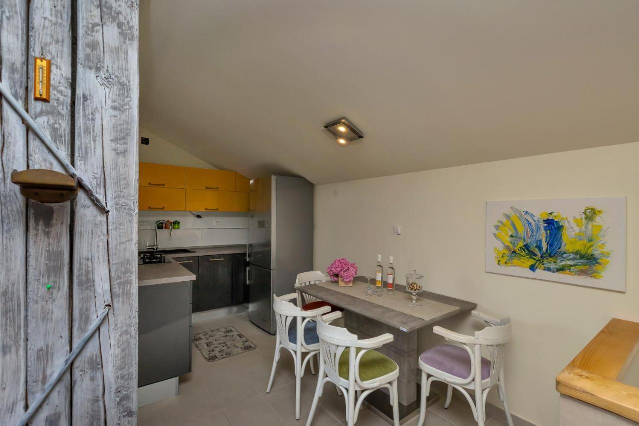 Apartman Montana, Town Centre Макарска Екстериор снимка