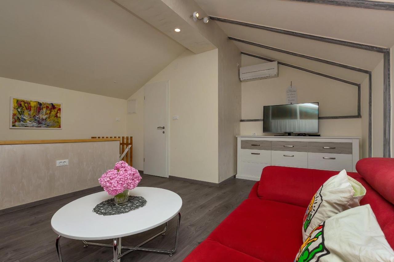 Apartman Montana, Town Centre Макарска Екстериор снимка